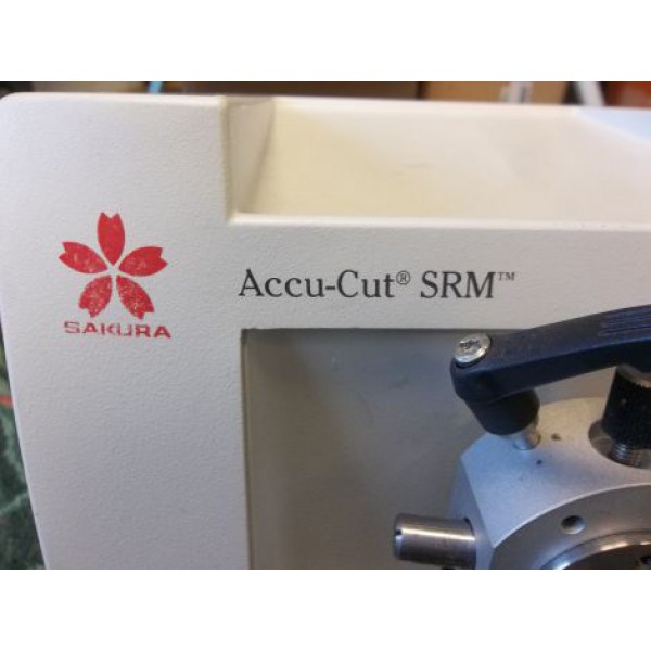 Ротационный микротом Sakura модель Accu-Cut SRM 200